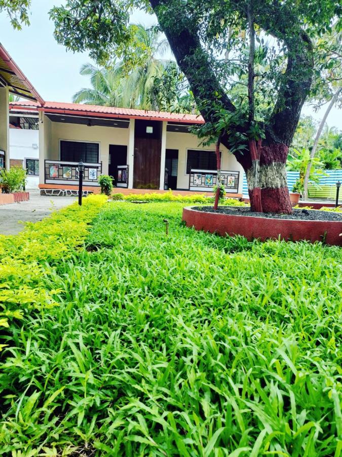 Happy Holiday Alibaug Hotel Alibag Exterior photo