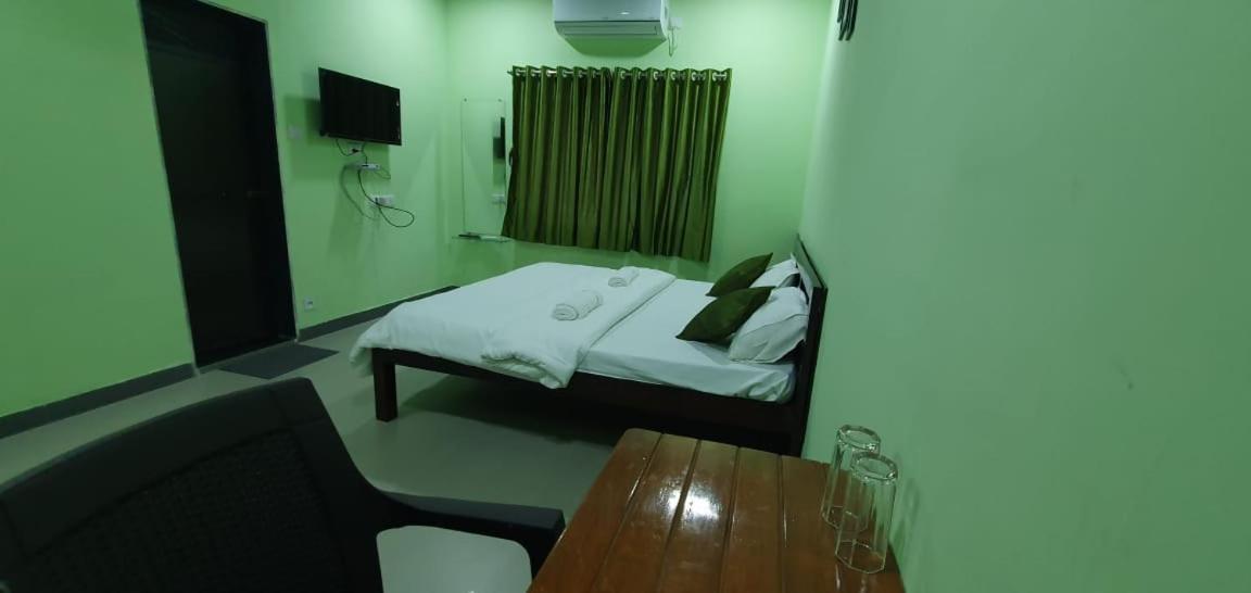 Happy Holiday Alibaug Hotel Alibag Exterior photo