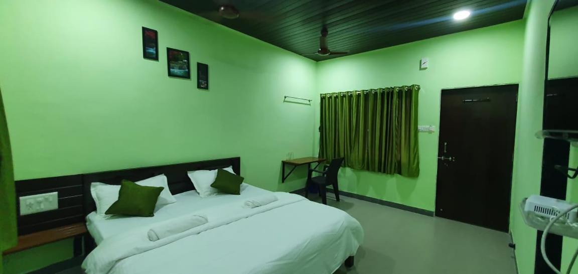 Happy Holiday Alibaug Hotel Alibag Exterior photo